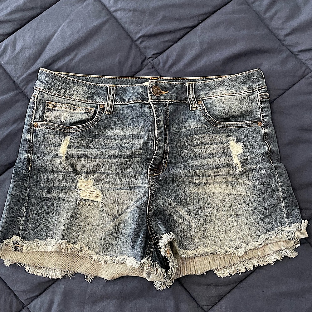 Woman’s high rise shorts
